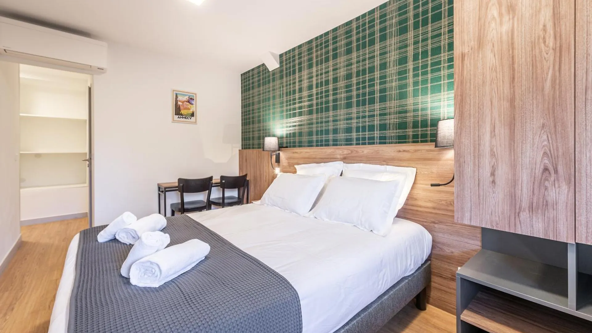 Les Tonnelles Apartamento Sévrier 0*,